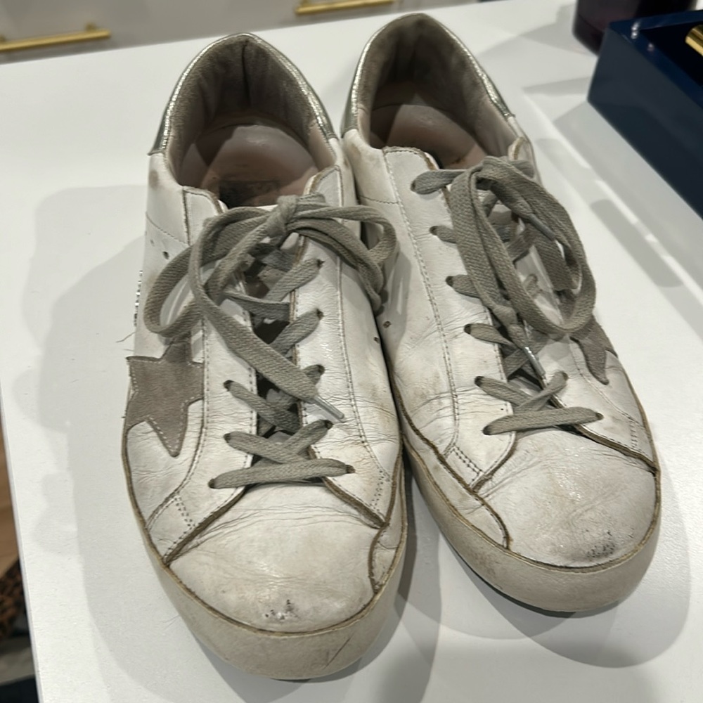 Golden Goose White Leather Low-Top Sneakers with Gray Star